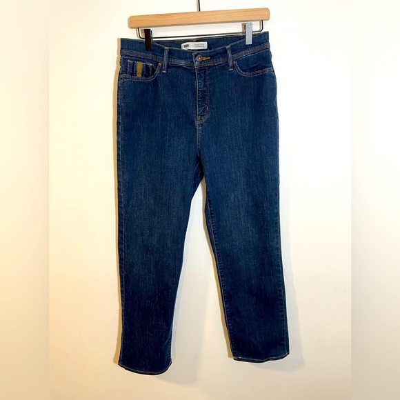 Levi’s Womens Perfectly Slimming 512 Straight Leg Dark Wash Denim Jeans Size 12 - Picture 1 of 13